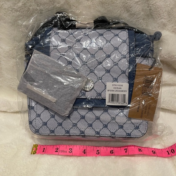 💙 Steve Madden Ocean Bfern 2 Purses in One Cross Body Bag and Credit Card Case - Picture 3 of 17